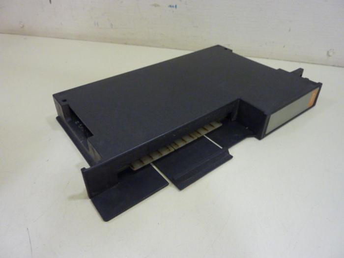 Used CINCINNATI MILACRON Analog-Digital Converter 3-531-3915A Used