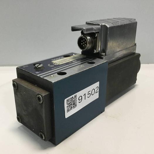 Used BOSCH Hydraulic Servo Proportional Valve 0 811 404 811 USED