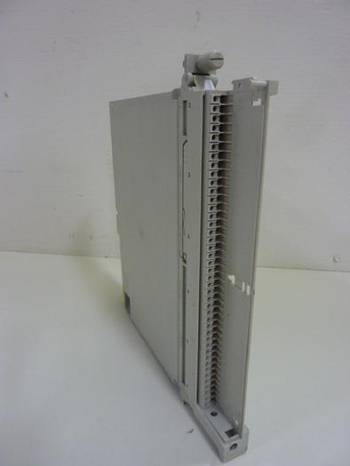 Used SIEMENS Output Module 6ES5 470-4UA12 #48373