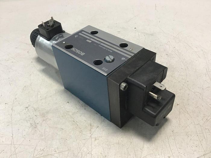 Used BOSCH Valve 0 810 001 904 #143686