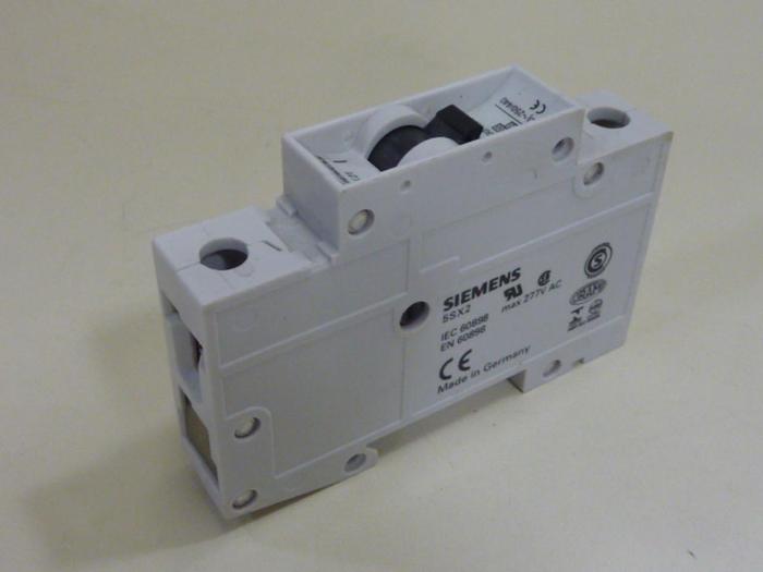 Used SIEMENS 5 Amp Circuit Breaker 5SX21-C5 #64272