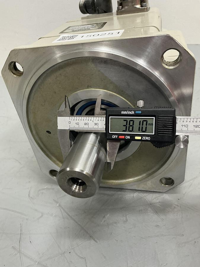 Used SIEMENS 1FK7101-5AF71-1EG0