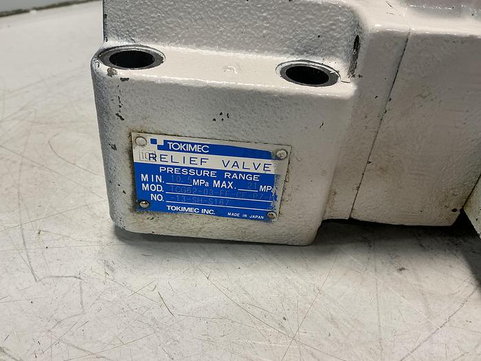 Used TOKIMEC DG4VS-3-0C-M-P7-H-7-P12-52