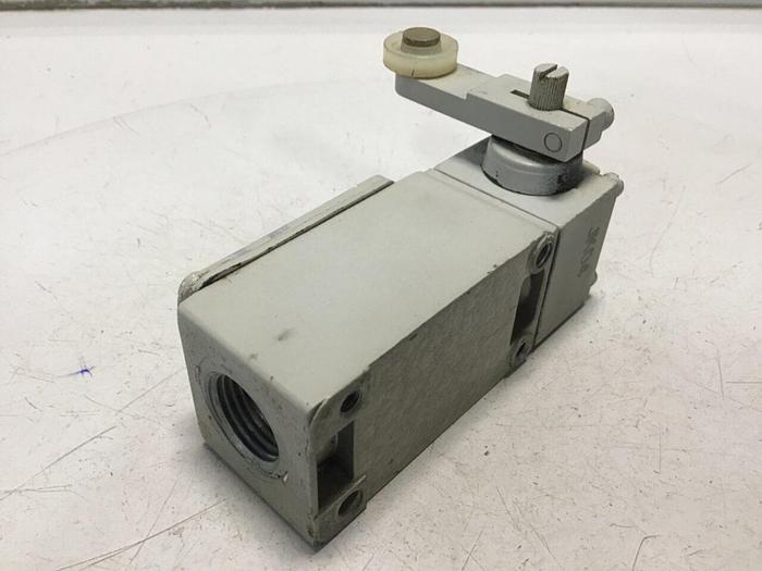 Used TELEMECANIQUE Limit Switch C3JK04 #121644
