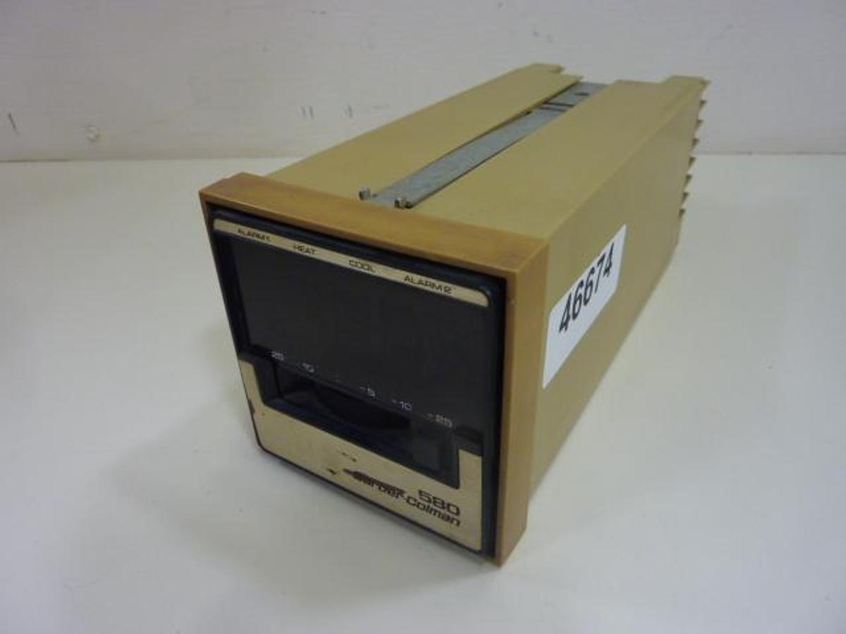 Used BARBER COLMAN Temperature Controller 585A-00016-000-0-00 Used