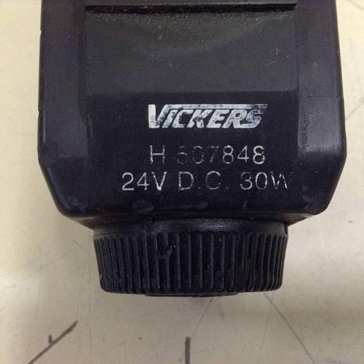 Used VICKERS Valve DG4V-3S-33C-M-U-H5-60 #87591