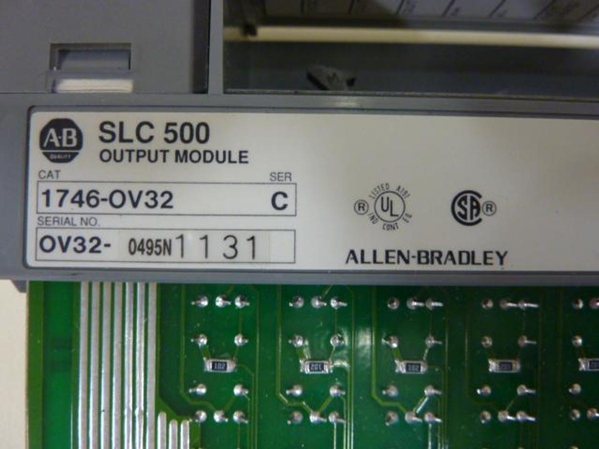 Used ALLEN BRADLEY Output Module 1746-OV32 SER C Used