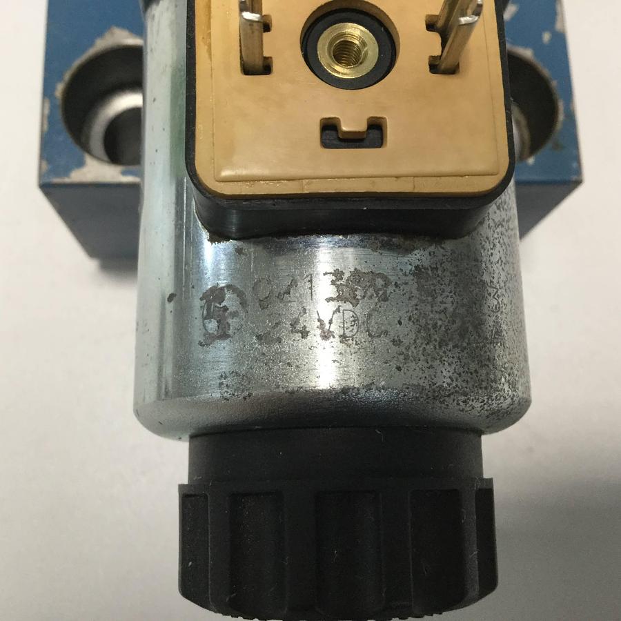 Used REXROTH Valve 4WE6D62EG24N9K4 Used