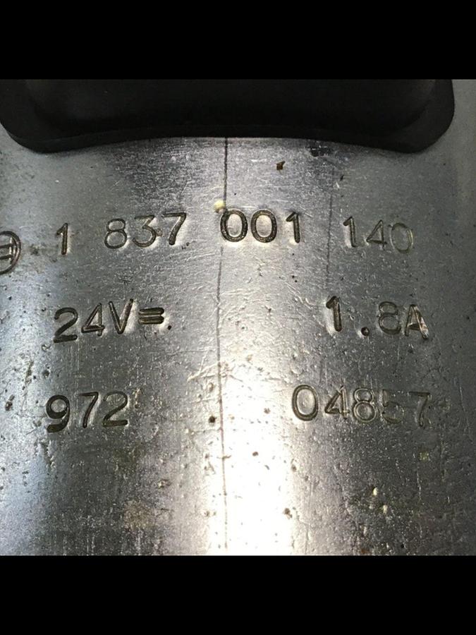 Used BOSCH Valve 0 810 001 904 Used