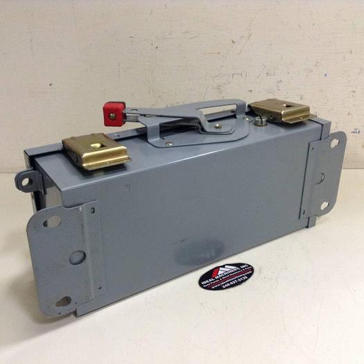 Used SQUARE D 30 Amp Safety Switch HU36IAWKEI #75913