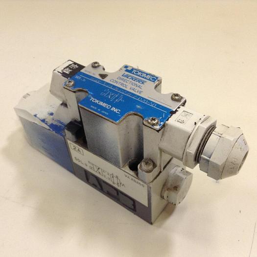 Used VICKERS Directional Control Valve DG4V32AMP7H7P2050 #77775
