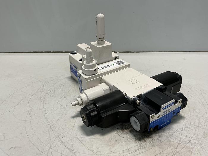 Used TOKIMEC DG4VS-3-0C-M-P7-H-7-P12-52