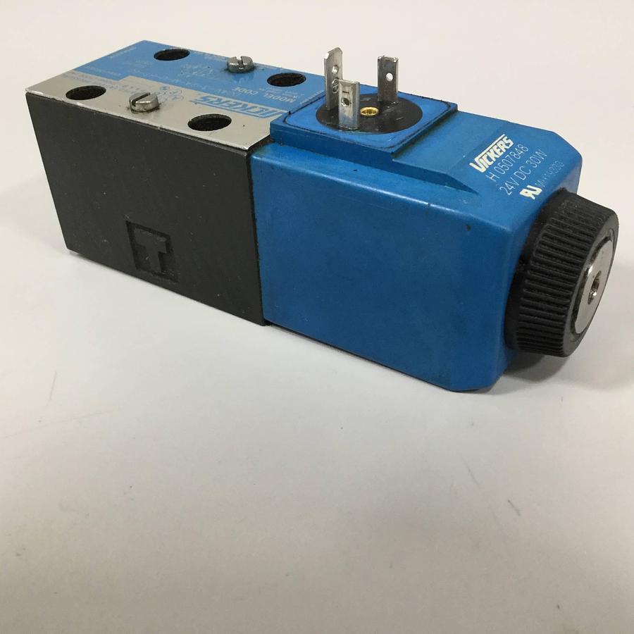Used VICKERS Valve DG4V-3-2A-M-U-H7-60 Used