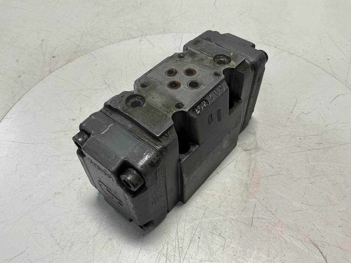 Used REXROTH 4WEH10E20/6AG-24N9ETK4/B10V