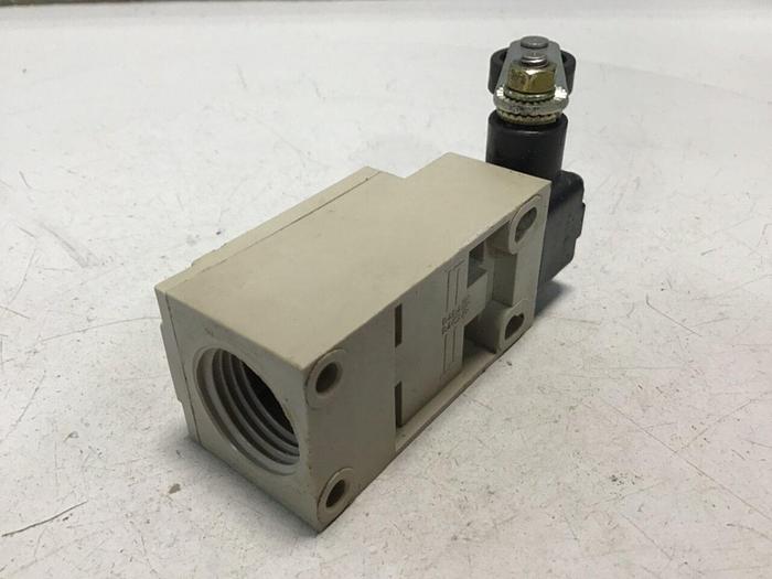 Used OMRON Limit Switch D4D-2120 #121963