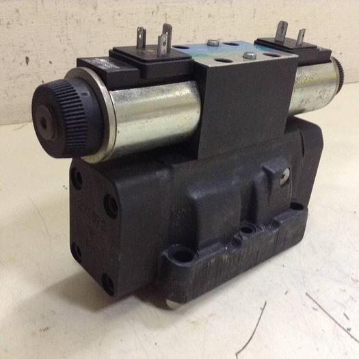 Used VICKERS Valve DG5S4-0431C-E-T-M-U-HL7-B13-60-EN502 #89137