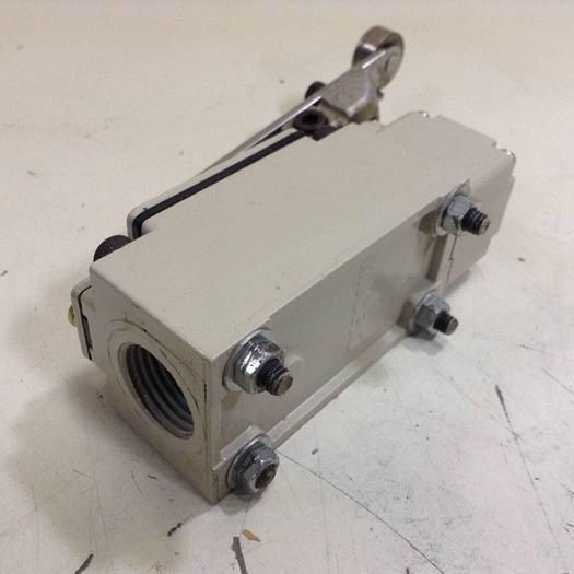 Used YAMATAKE Limit Switch LJA10-14A21N #88965
