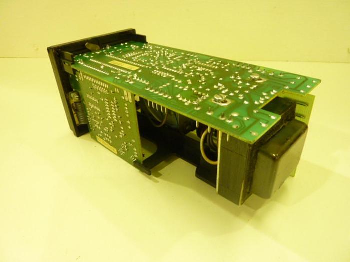 Used BARBER COLMAN Temperature Controller 585A-10016-000-0-00 #42925