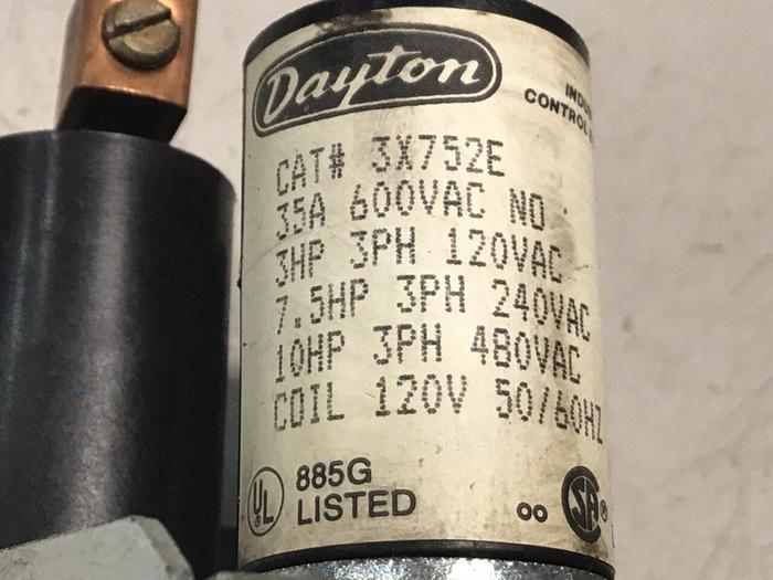 Used DAYTON Contactor Relay 3X752E #129416