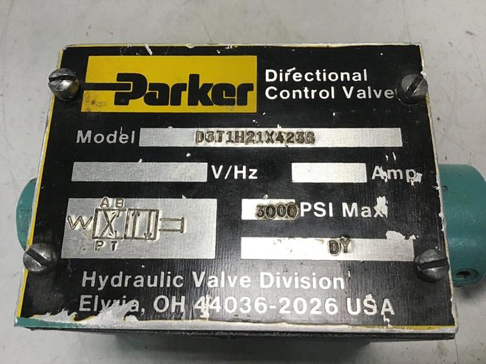 Used PARKER Directional Control Valve D3T1H21X4236 #136505