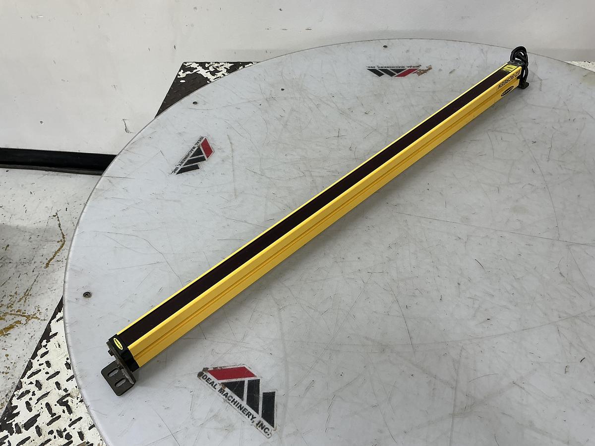 Used BANNER ENGINEERING SLSE30-900P8