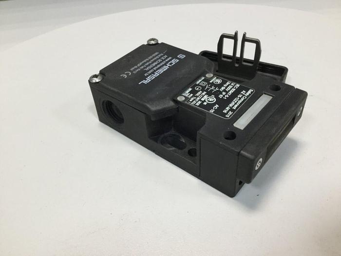 Used SCHMERSAL Safety Interlock Switch AZ 16-12ZVRK-M16 #108696