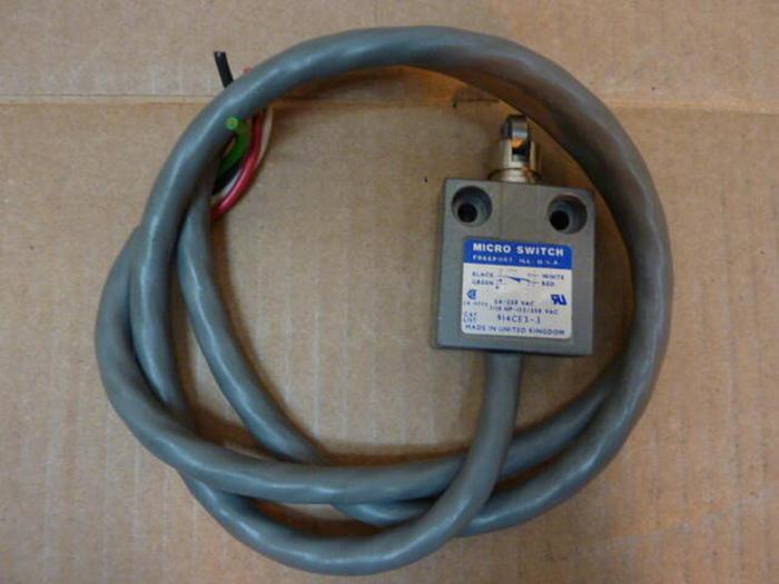 Used CUTLER HAMMER Limit Switch 914CE3-3 #26302