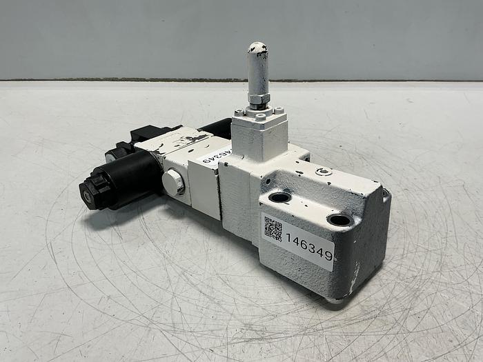 Used TOKIMEC DG4VS-3-0C-M-P7-H-7-P12-52