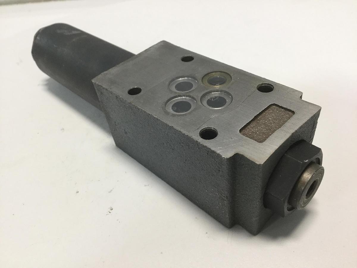 Used REXROTH Valve ZDR6DP240150YM12 Used