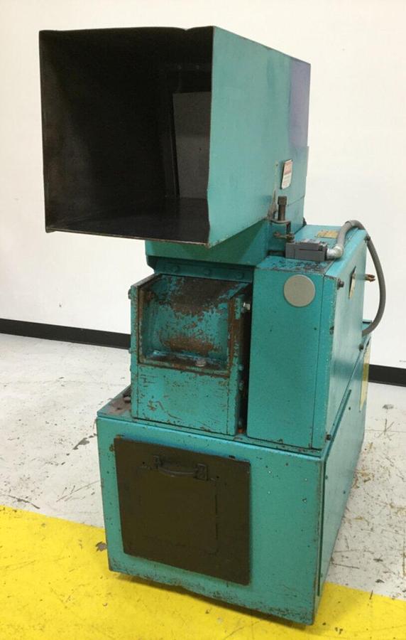 Used CUMBERLAND 10 HP Grinders & Granulators 184 3KN Used