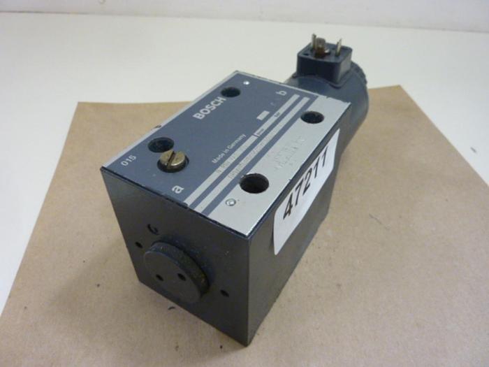 Used BOSCH Valve 0 810 001 909 #47211