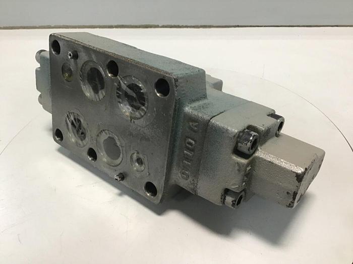 Used YUKEN Direction Valve DHG-06-2B2-5079 #114805