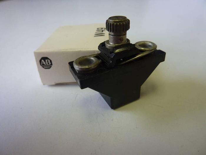 Used ALLEN BRADLEY Heater Element W49 #11923