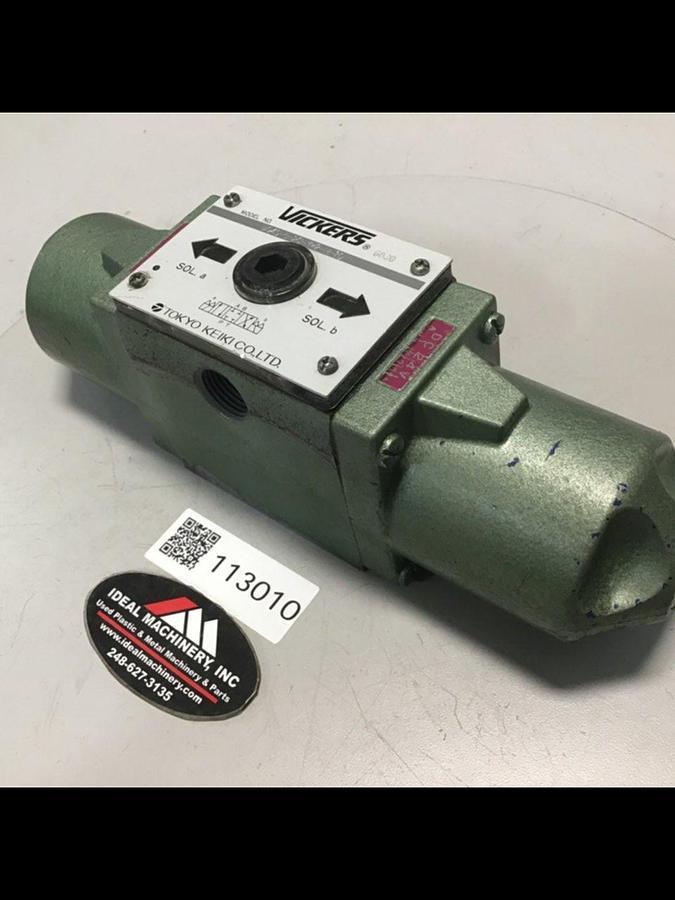 Used VICKERS Valve DG4S52CMWH10 USED