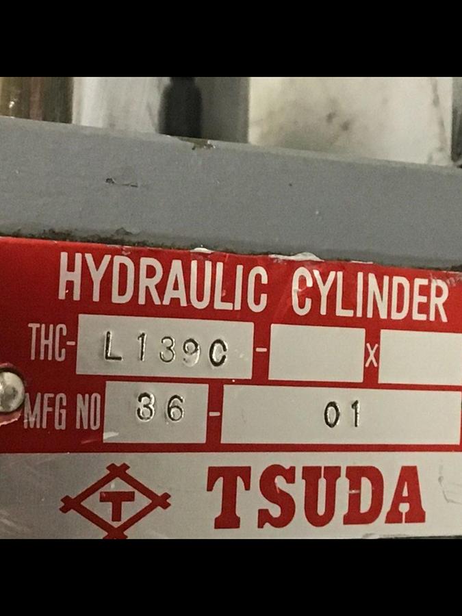 Used TSUDA Hydraulic Clamp Cylinder THC-L139C USED