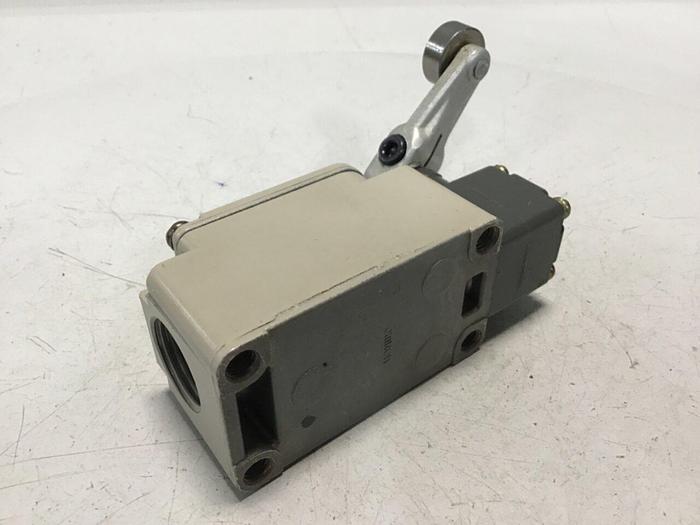 Used OMRON Limit Switch WLCA2 Used