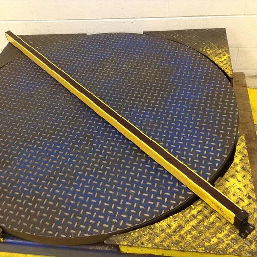 Used STI Light Curtain Transmitter MS46-30-1570-Q2-X Used