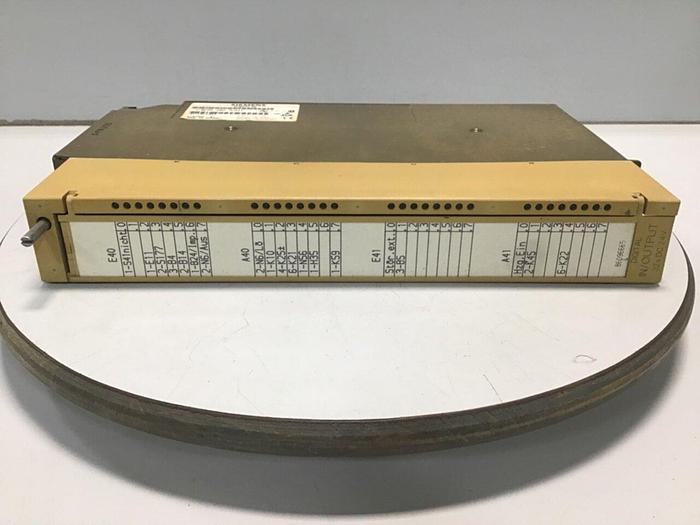 Used SIEMENS Digital I/O Module 6ES5 482-7LA11 #113134