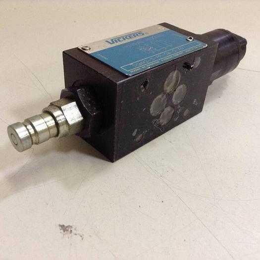 Used VICKERS Pressure Reducing Valve DGMX2-3-PP-CW-S-40 #87599