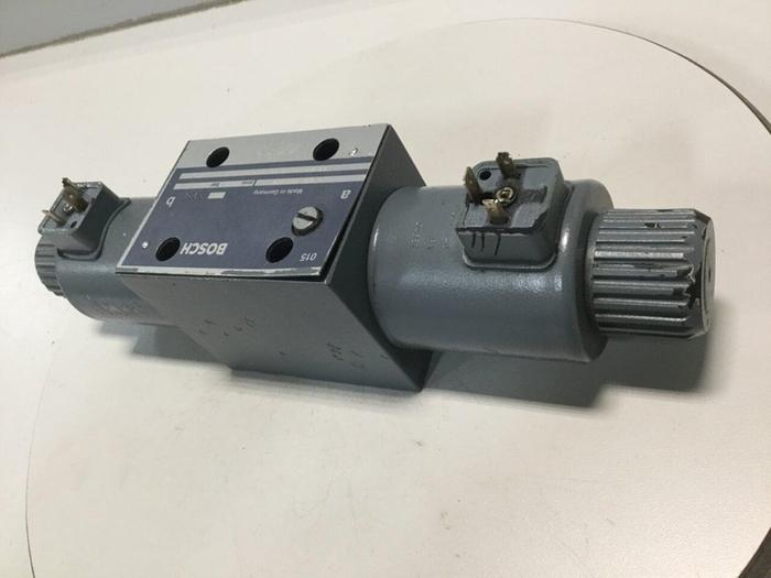 Used BOSCH Valve 0 810 001 776 #102426