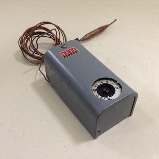 Used JOHNSON CONTROLS Temperature Controller A19AAC-9 #84392