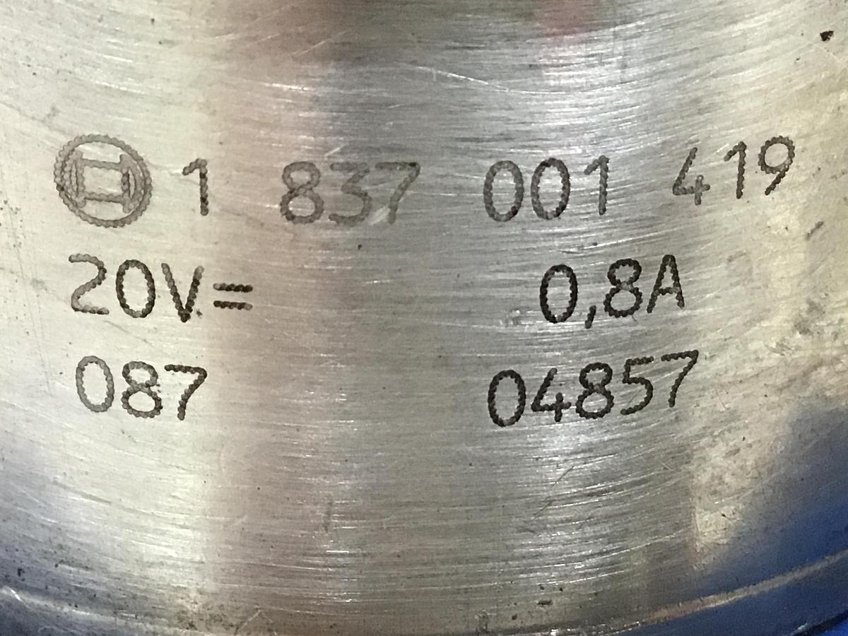 Used BOSCH 0 811 403 017 Valve Used #144607