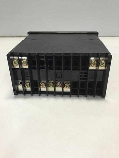 Used BARBER COLMAN Temp Control MBEA-02200-000-8-00 USED