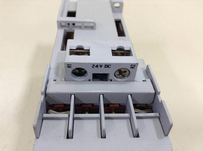 Used ALLEN BRADLEY Contactor 100-C23Z.10 SER C #68462