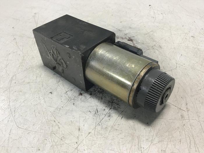 Used VICKERS Valve DG4V3S22AMUHL760EN490 Used