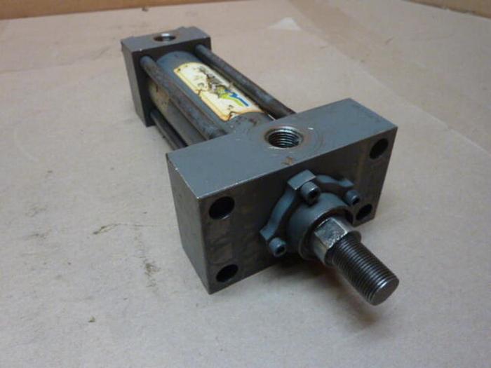 Used MILLER FLUID POWER Hydraulic Cylinder H67B2B #32330
