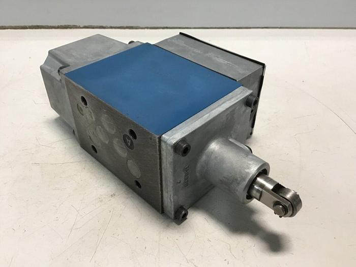 Used REXROTH Valve 54WMR10X7032/YAWSO103 Used