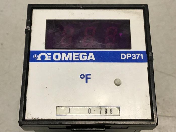 Used OMEGA Temperature Control DP371 #121143