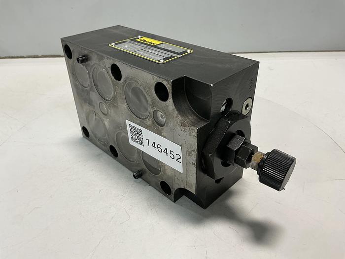 Used PARKER PRM6PA25KN33XB570