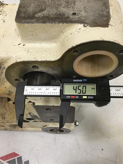 Used CINCINNATI MILACRON Stationary Platen VST33-2.97 / SP Used